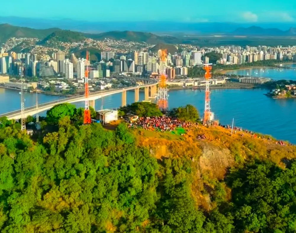 Morro do Moreno: obras viram disputa judicial entre família e prefeitura