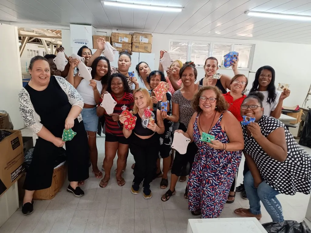 Dignidade menstrual vai muito além do acesso a absorventes; entenda