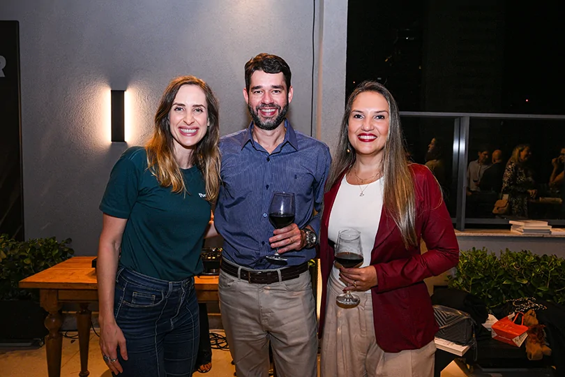 Lançamento literário movimenta o mundo corporativo da capital
