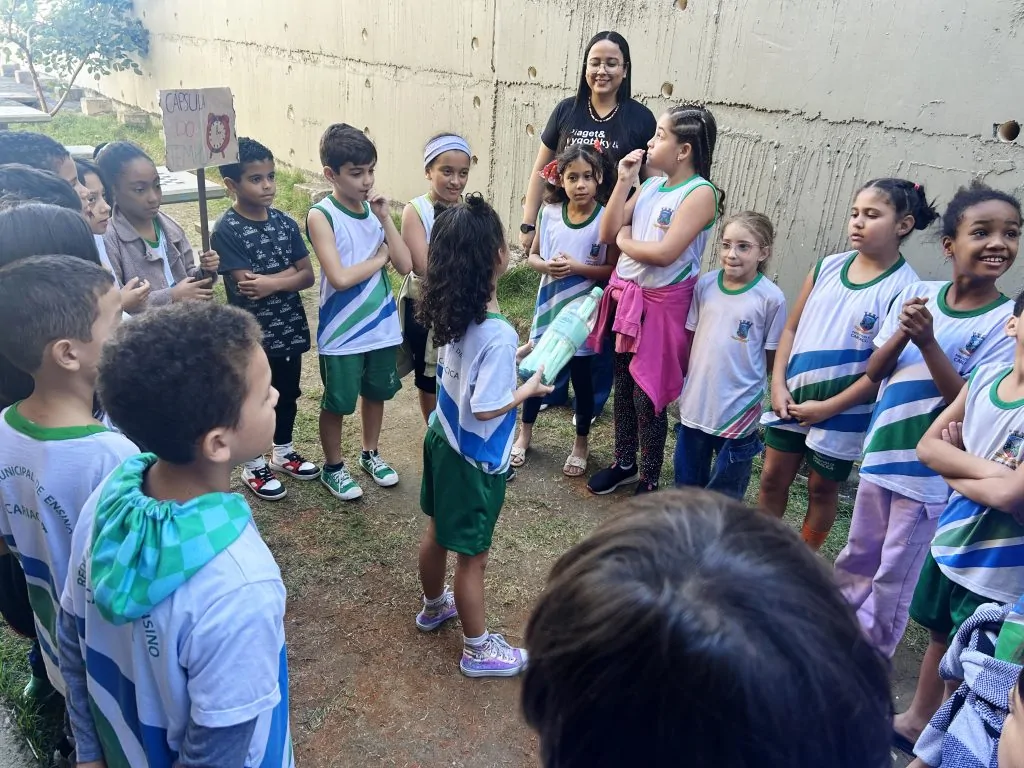 Em cartinhas para o futuro, alunos escrevem sonhos para Cariacica nos próximos 10 anos