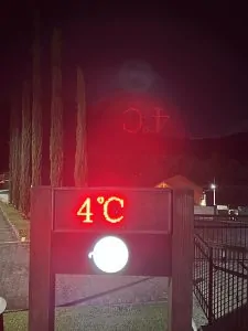 Temperatura chega a 3 °C no Caparaó; Pedra Azul tem geada