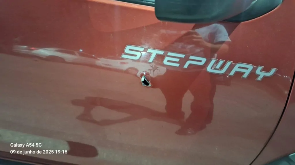 Motoristas paralisam e ônibus não circulam após morte de manobrista