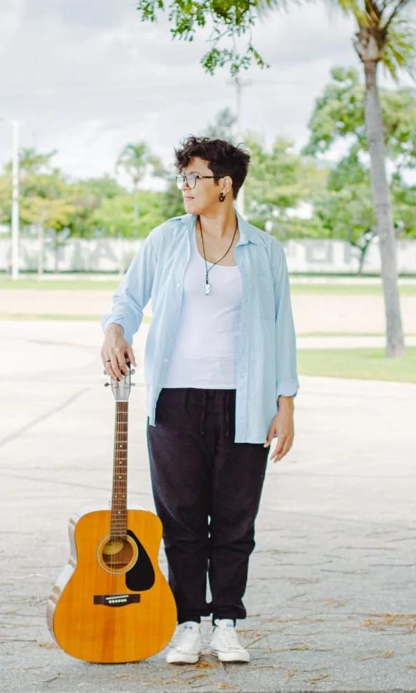 Shay canta músicas autorais no Projeto Ensaios, na próxima quinta