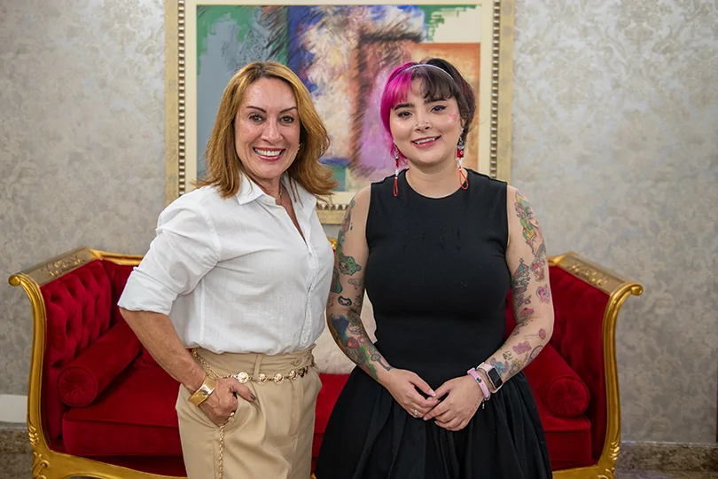 Leide Pires reúne amigas para celebrar nova idade