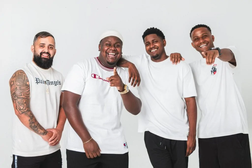 Vibezinha Raiz: projeto de samba e pagode no Clube de Pesca estreia neste sábado (26) Vibezinha Raiz: projeto de samba e pagode no Clube de Pesca estreia neste sábado (26)
