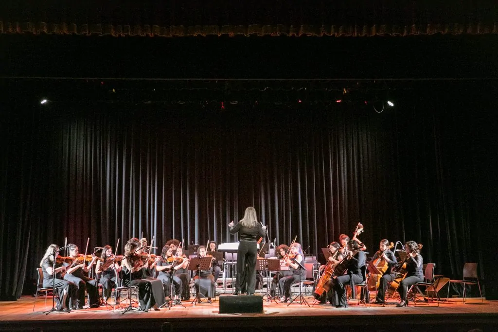 Filarmônica de Mulheres e convidados fazem homenagem ao rock no Sesc Glória Filarmônica de Mulheres e convidados fazem homenagem ao rock no Sesc Glória