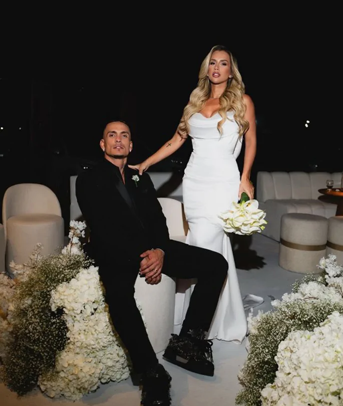 Cantora Mônica Salmaso encanta o público em Vitória