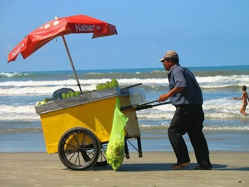 VENDEDOR AMBULANTE GUARAPARI
