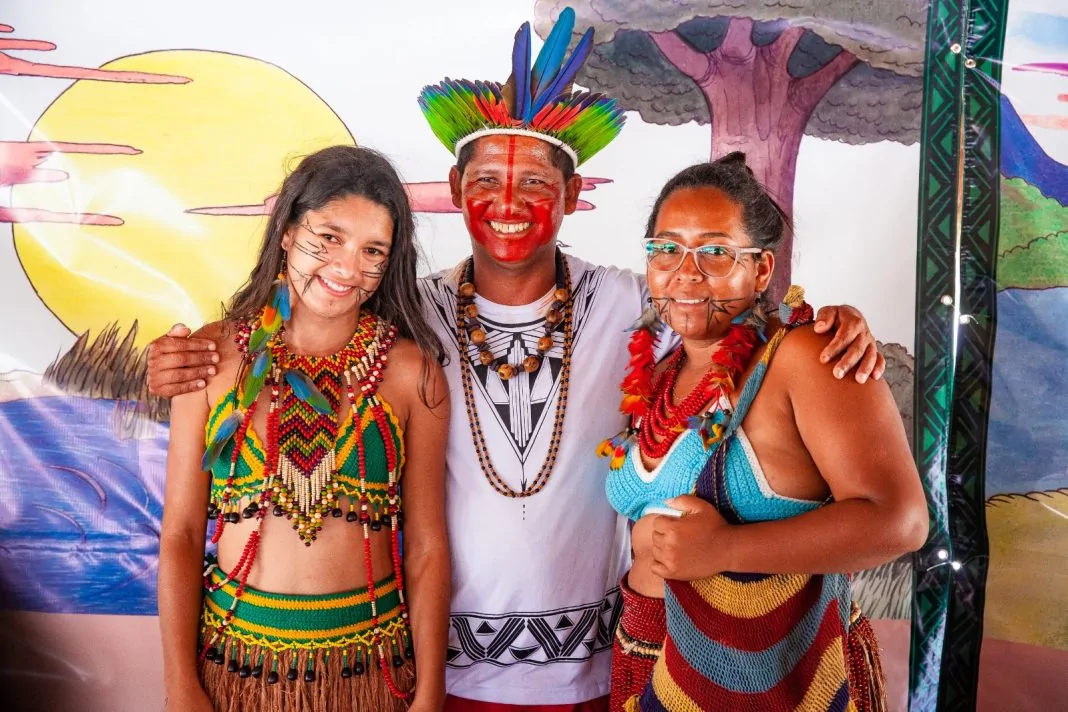 indios