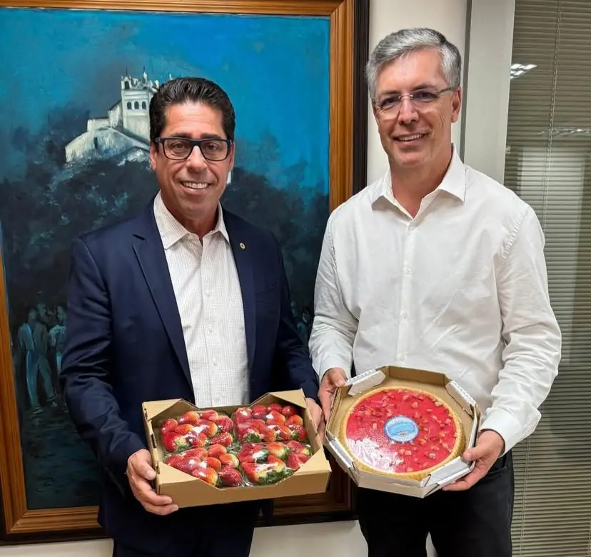 Pressão para decisão de lados no Espírito Santo Pressão para decisão de lados no Espírito Santo