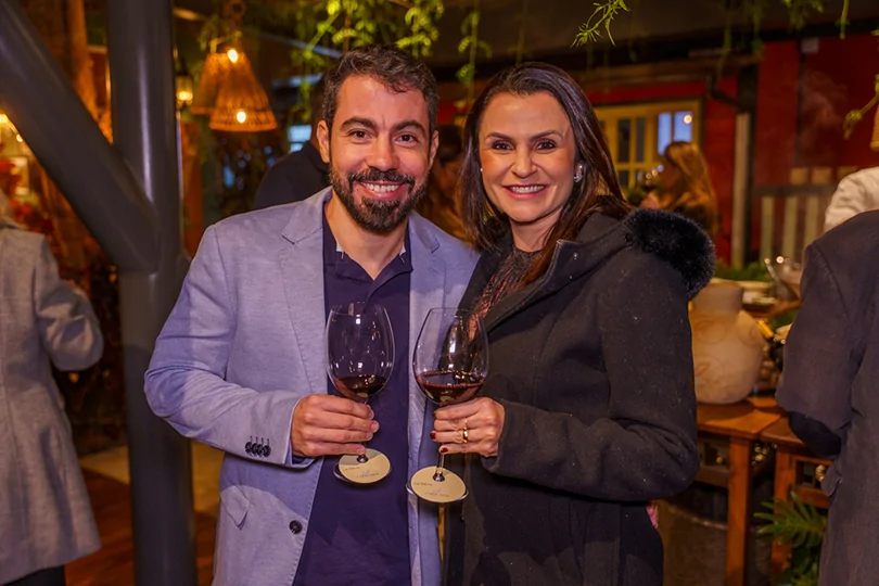 Capixabas lançam vinho inédito Capixabas lançam vinho inédito