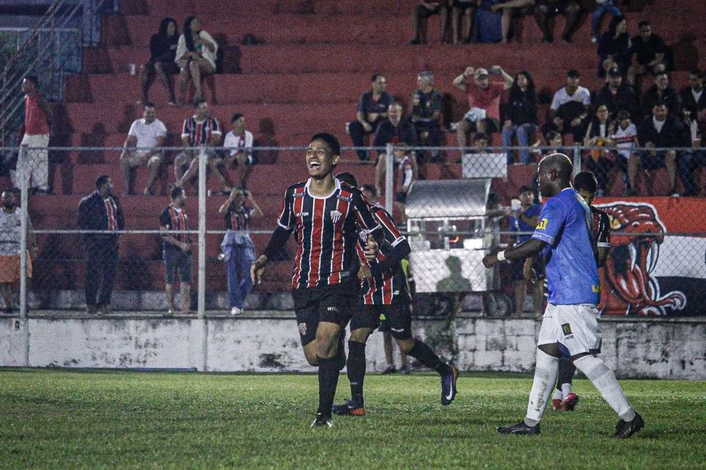 Serra e Forte garantem acesso à elite do futebol capixaba em 2026