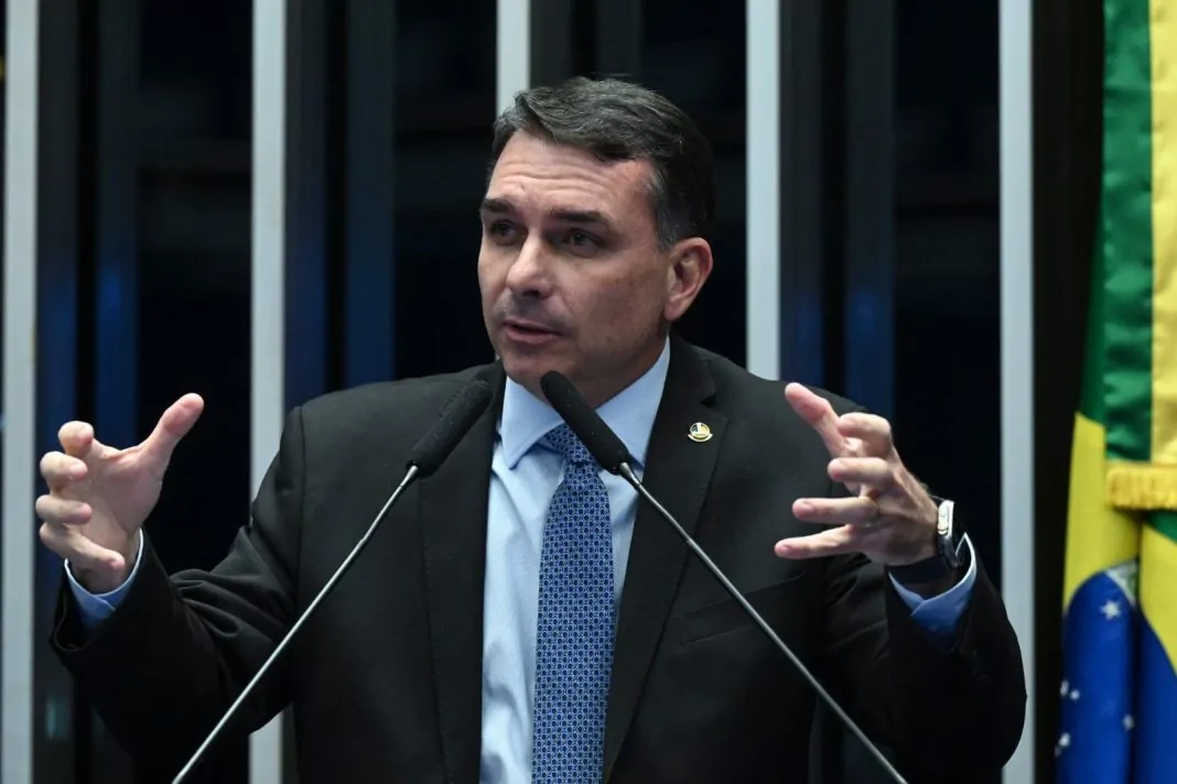 FLÁVIO BOLSONARO
