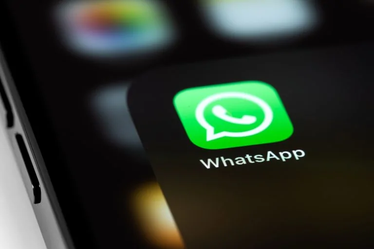 Usuários relatam que tiveram conta bloqueada do WhatsApp sem motivo
