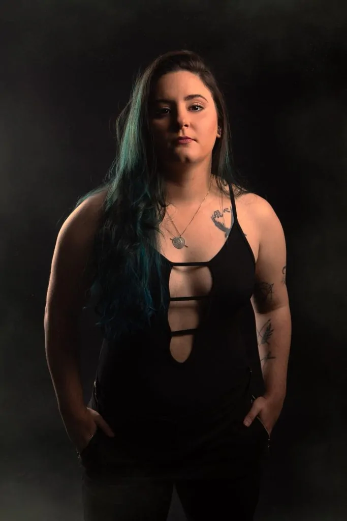 Filha de Ares: autora capixaba estreia na literatura fantástica com heroína que desafia destino dos deuses