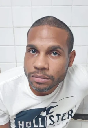 Traficante do TCP é preso com fuzil, colete e munições na Serra