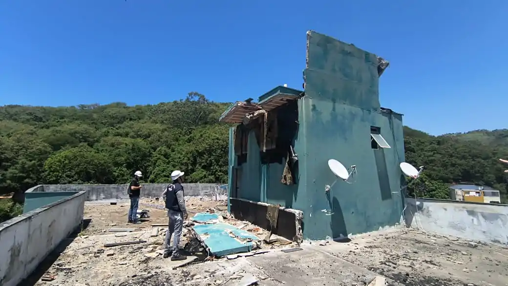 caixa dagua estoura