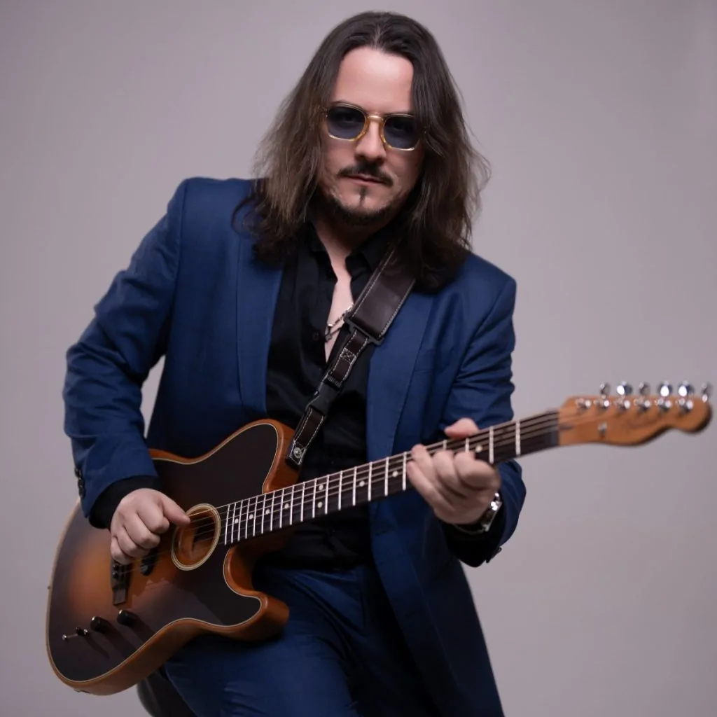 Até o rei Roberto Carlos na programação de domingo no ES