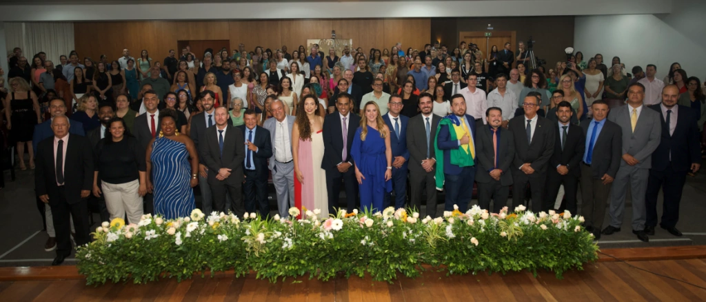 Leonardo Monjardim assume mesa diretora com a missão de pacificar vereadores