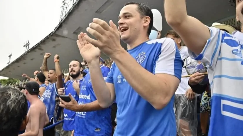 Qual o caminho de Arnaldinho Borgo?