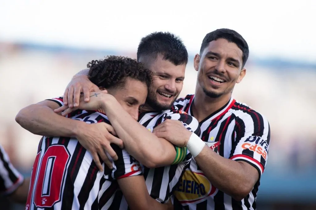 Porto Vitória enfrenta Anápolis fora de casa em busca de recuperação na Copa Centro-Oeste