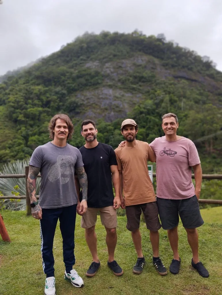 Após 24 anos, banda capixaba AUDIO retorna com “Água e Fogo”