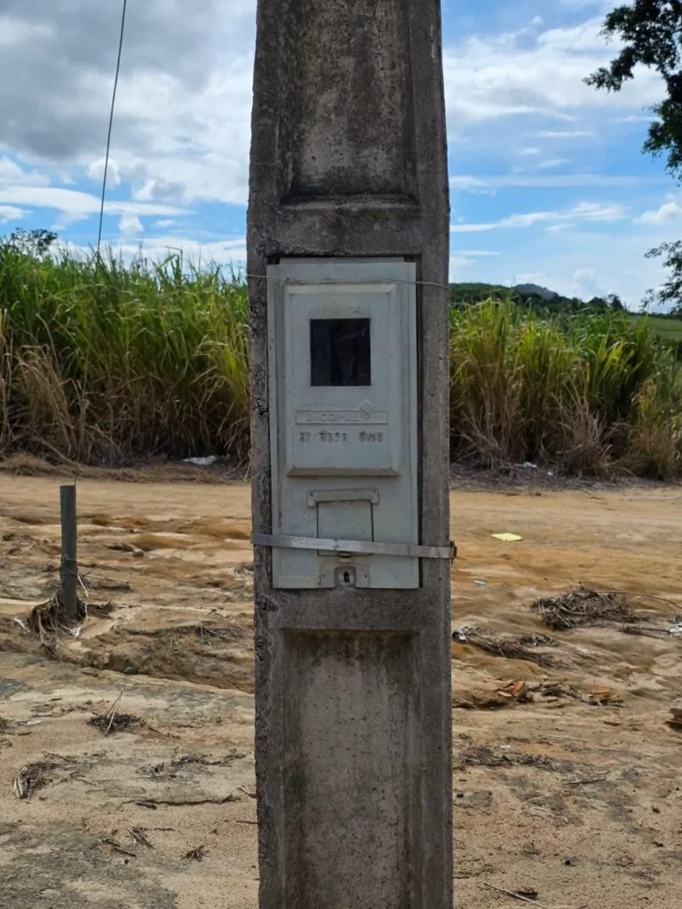 Duas pessoas são flagradas furtando energia no interior do ES