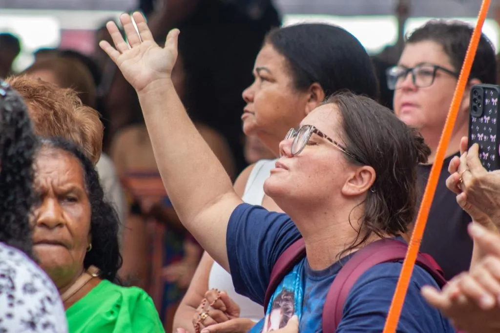 “Vamos fazer um clamor aos céus pelo fim do feminicídio”, diz bispo da Diocese de São Mateus na Festa da Penha