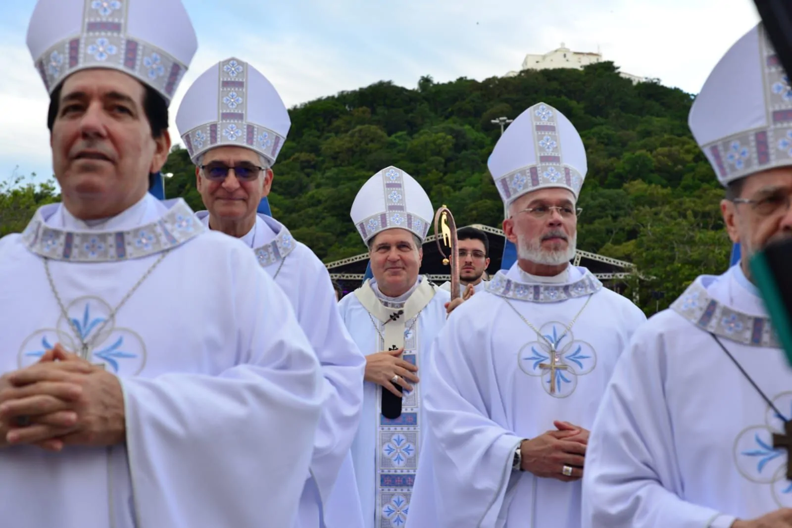 2,7 milhões de fiéis marcam a Festa da Penha 2026, que encerra com multidão em oração na Prainha