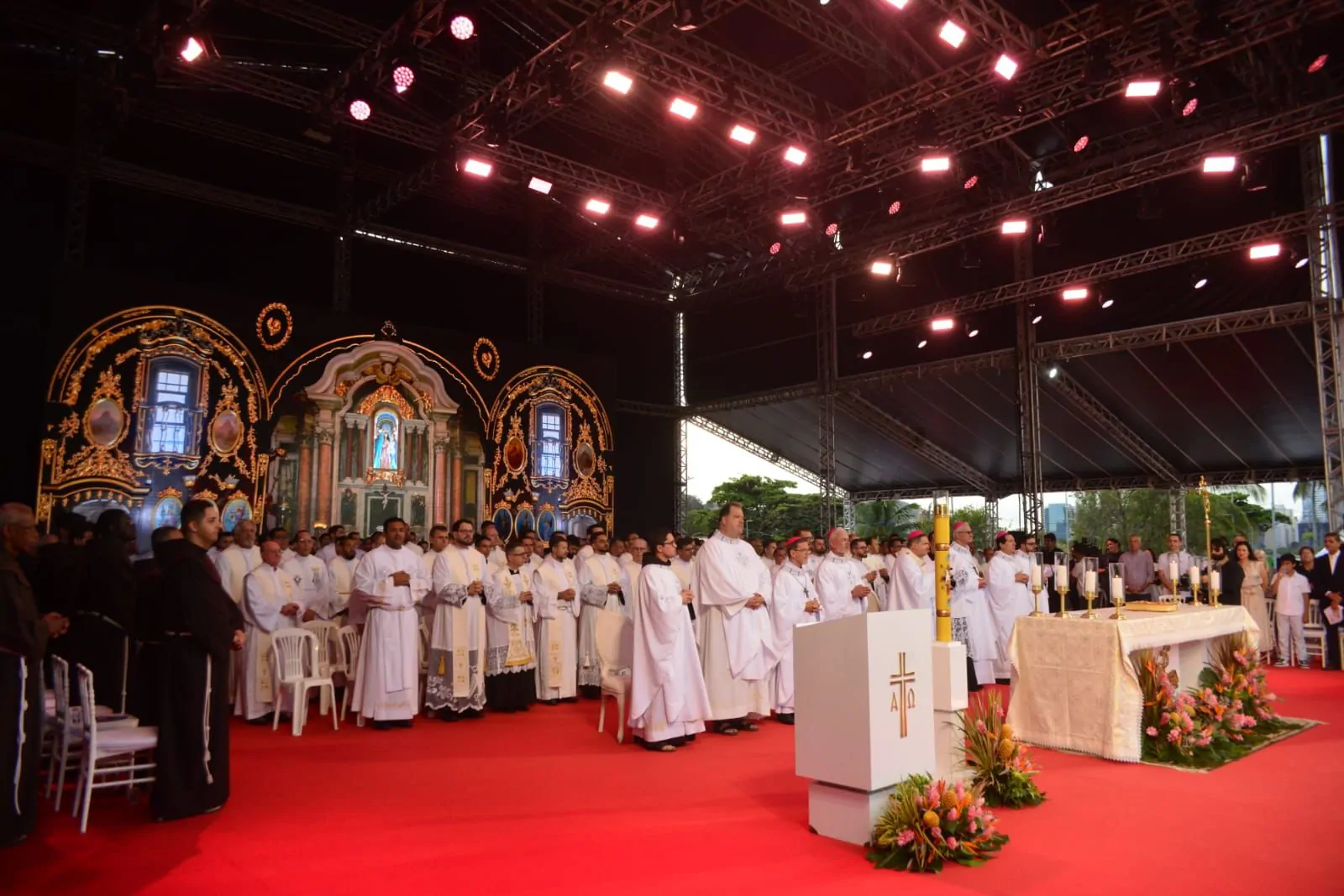 2,7 milhões de fiéis marcam a Festa da Penha 2026, que encerra com multidão em oração na Prainha
