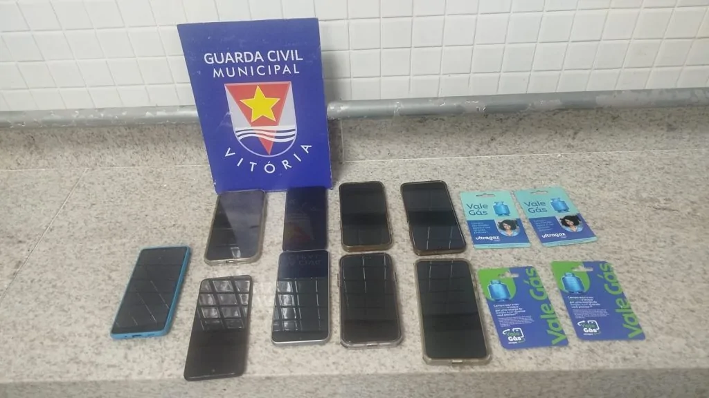 Casal é detido após tentar aplicar golpe do ‘Vale Gás’ contra idoso em Vitória