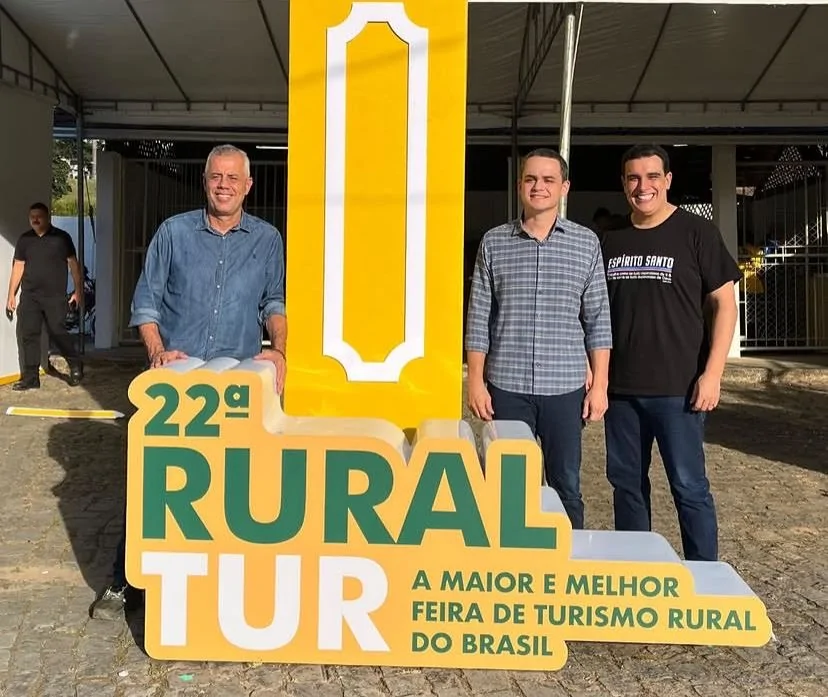 Arnaldinho Borgo em lua de mel com Ricardo Ferraço e Renato Casagrande