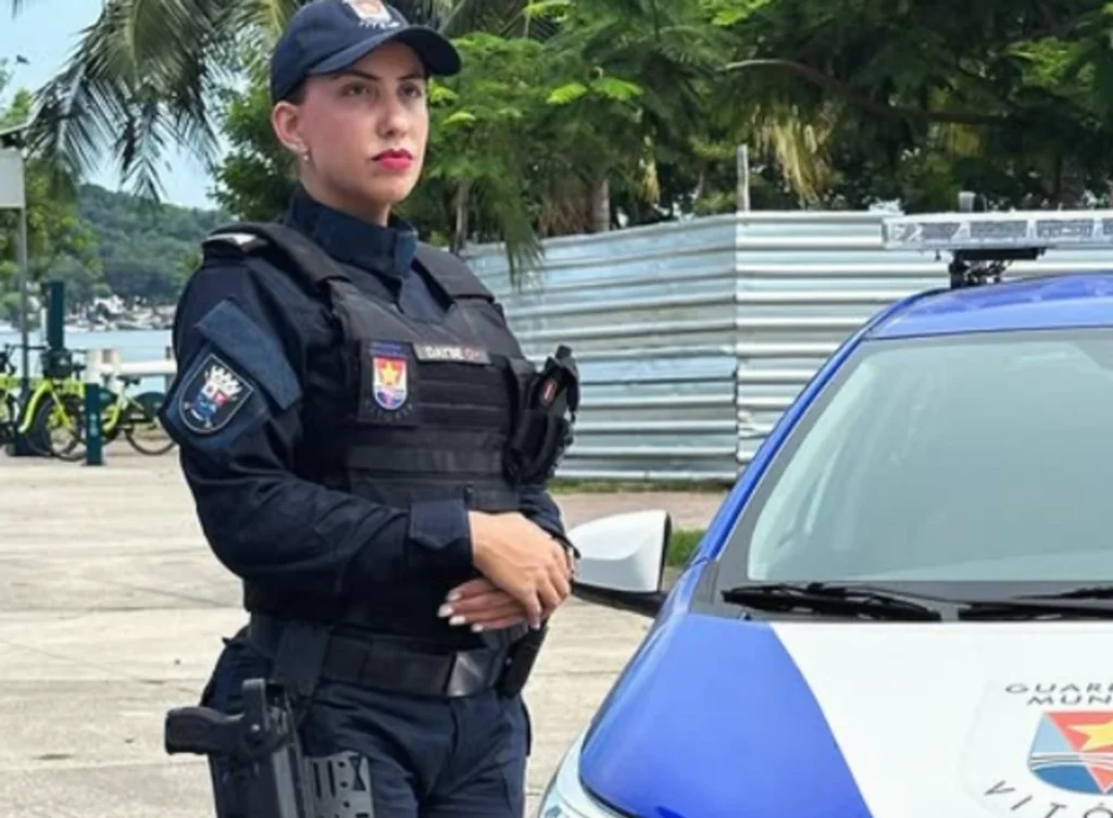 Fabiana Gonçalves assume comando da Guarda de Vitória após perda de Dayse Barbosa Fabiana Gonçalves assume comando da Guarda de Vitória após perda de Dayse Barbosa