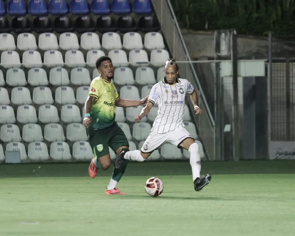 Jogando duas vezes no mesmo dia, Rio Branco bate o Gama, vai à final da Copa Centro-Oeste, e perde pela Copa ES