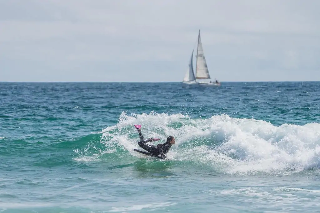 Luna Hardman é campeã da primeira etapa do Europeu de Bodyboarding, em Portugal