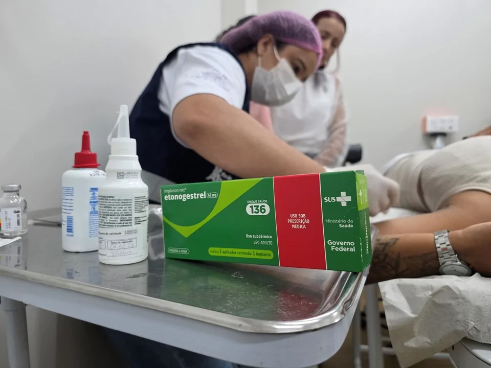 Anticoncepcional mais eficaz do mundo é usado por centenas de mulheres pelo SUS no ES; Saiba como conseguir