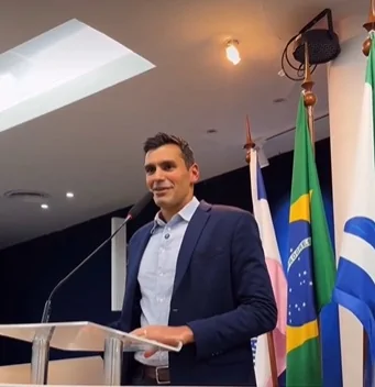 Mais que herdeiro, peça de estratégia: Serginho Vidigal entra na política mirando 2028