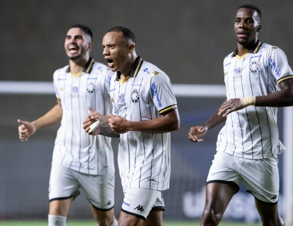 Tenner valoriza estratégia ofensiva do Rio Branco em goleada decisiva