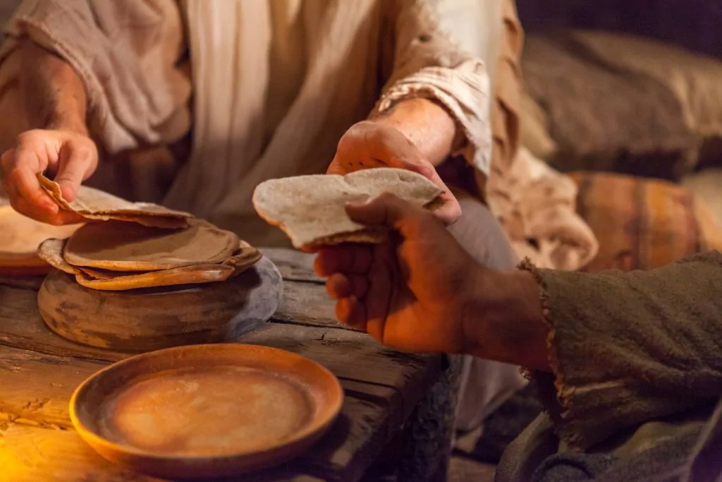 Corpus Christi: os cristãos da Igreja Primitiva reuniam-se para partir o pão, orar, ensinar e proclamar o Evangelho