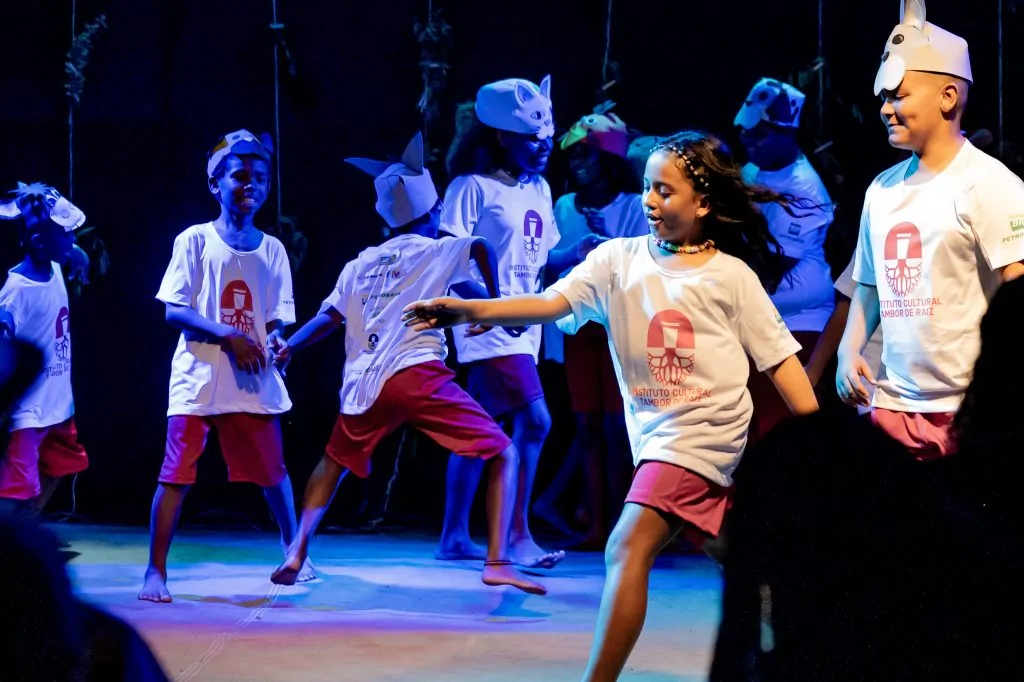 Tambor de Raiz promove circulação cultural gratuita em comunidades quilombolas do Sapê do Norte