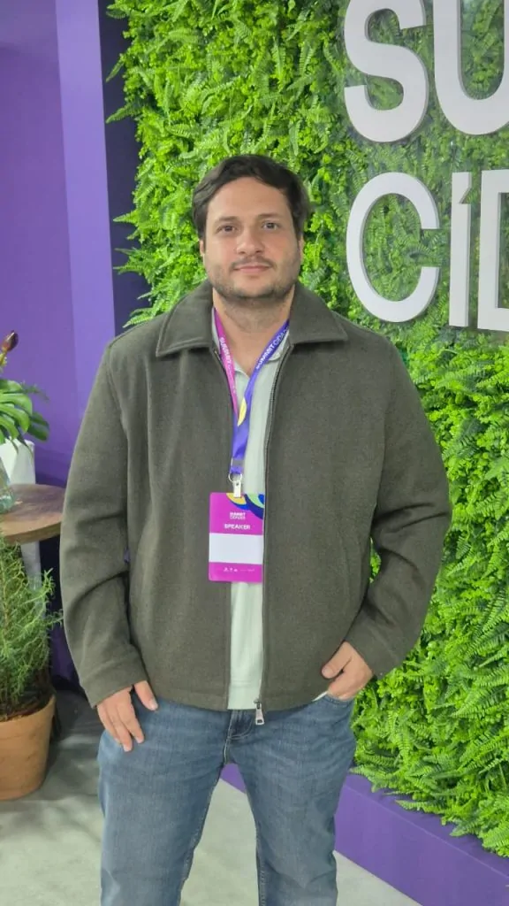 Capixaba palestra sobre religião e política no Compol 2026, maior evento de comunicação política do Brasil