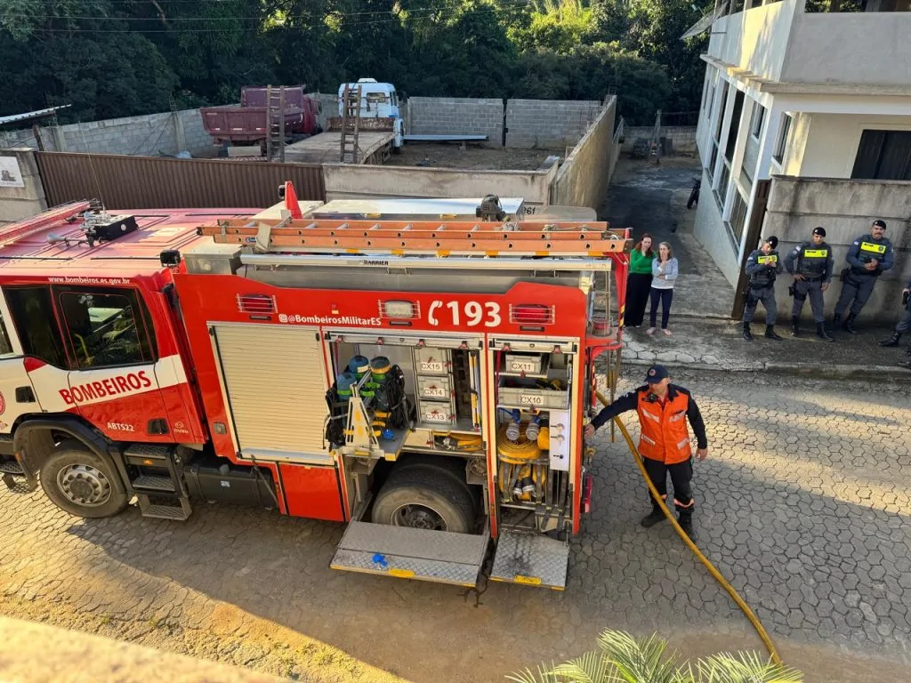 Celular carregando pode ter causado incêndio que atingiu residência em Conceição do Castelo