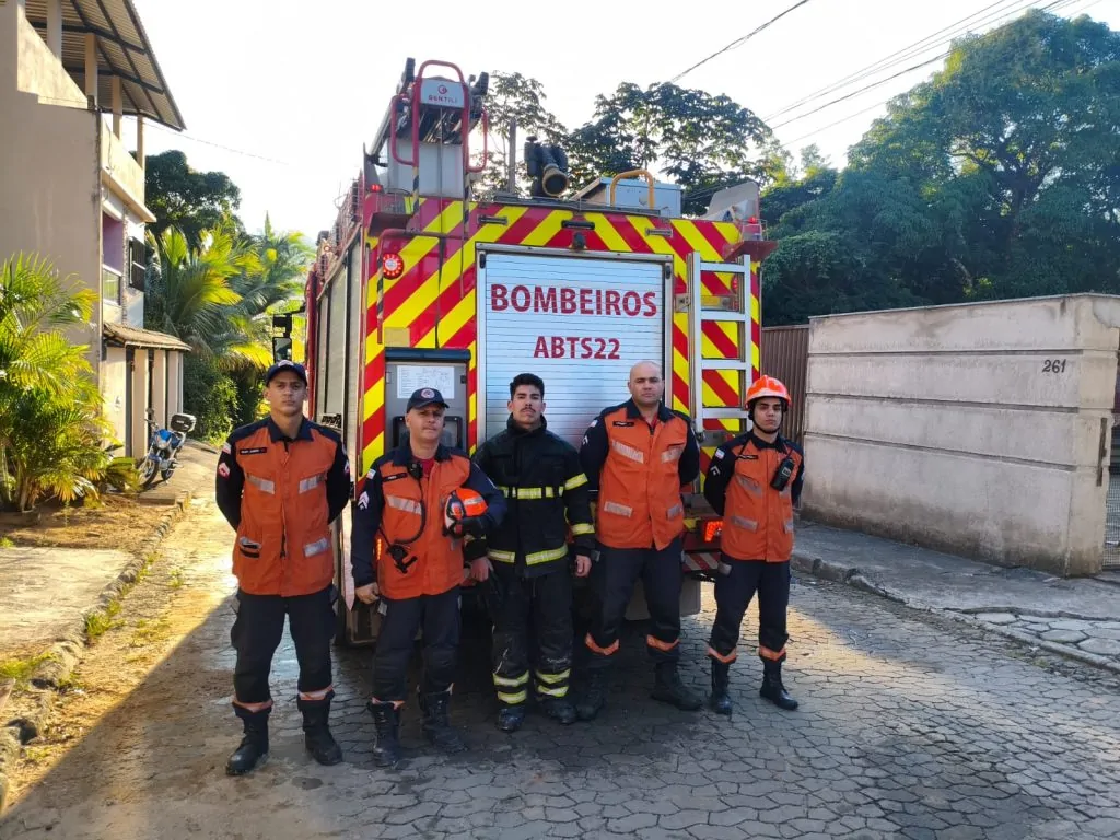 Celular carregando pode ter causado incêndio que atingiu residência em Conceição do Castelo
