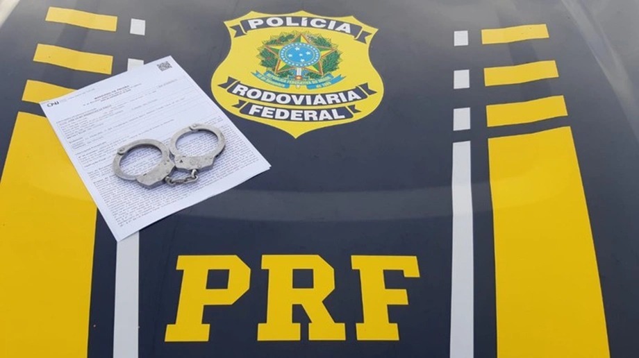 Mulher condenada por estupro de vulnerável é presa pela PRF na BR-262