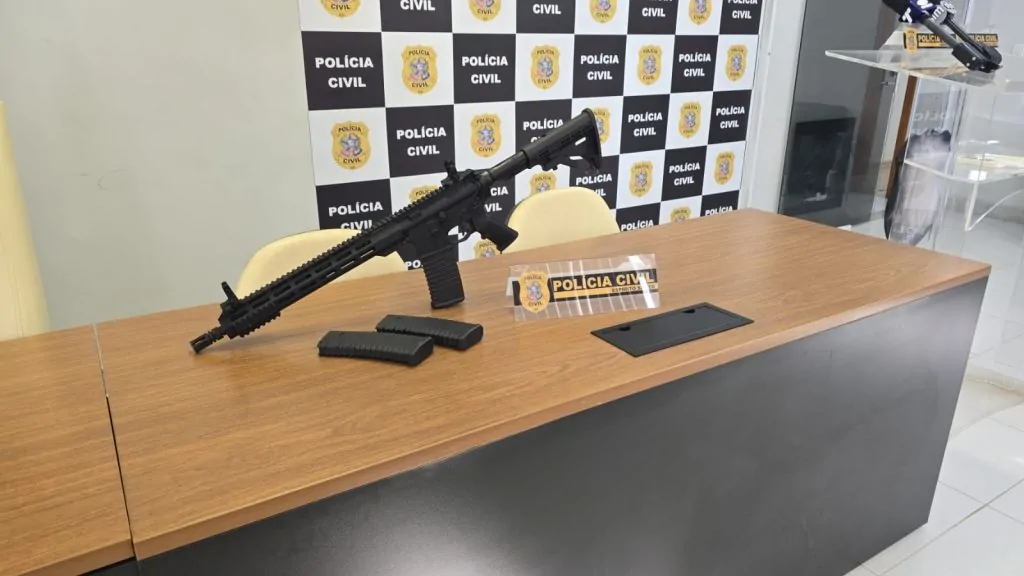 Fuzil apreendido em Vila Velha iria para facção ligada ao TCP