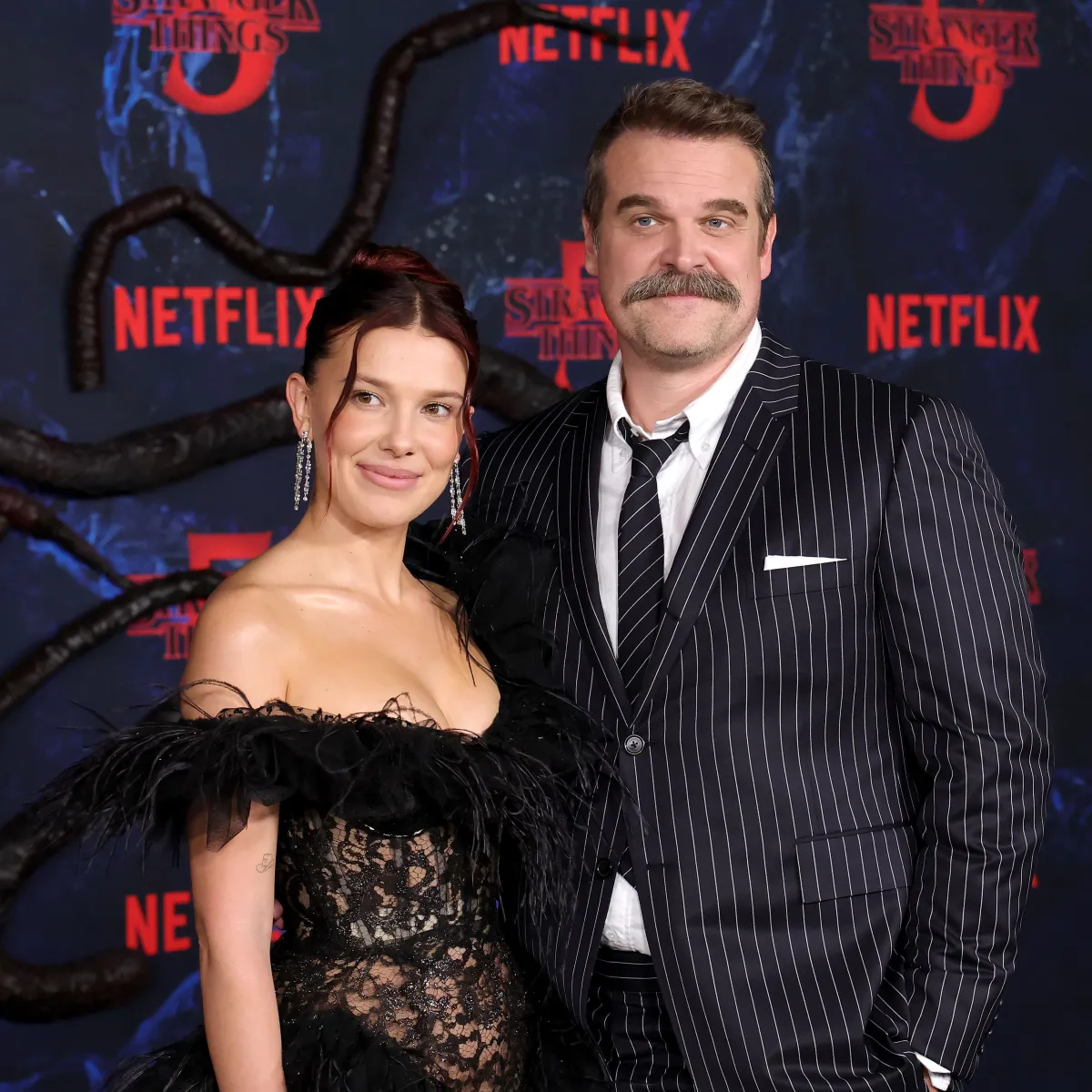 David Harbour revela crise de saúde mental e fala sobre reconciliação com Millie Bobby Brown em Stranger Things