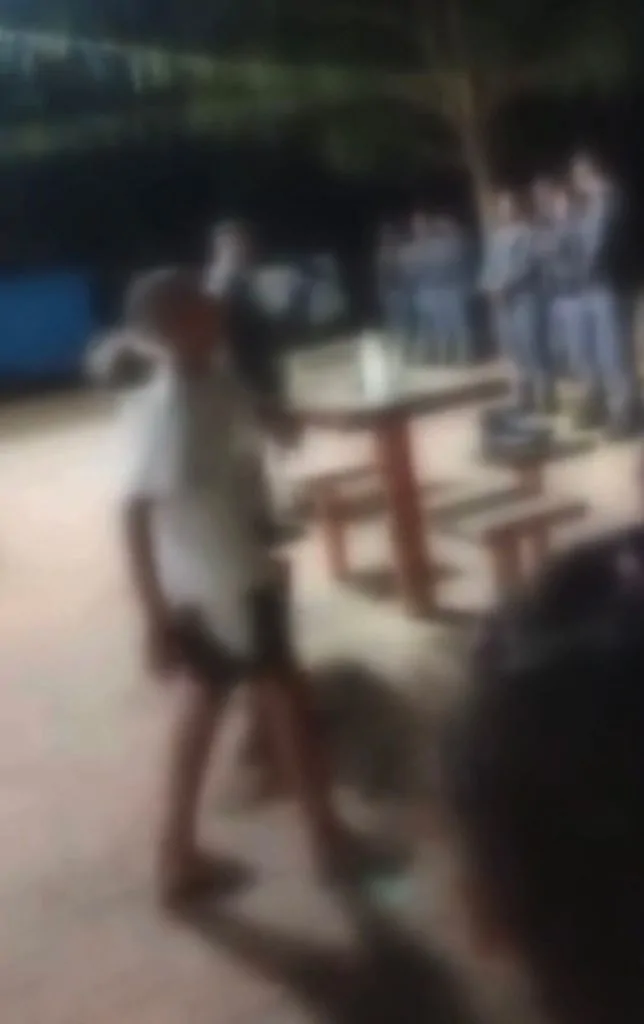 Criança de 8 anos é hospitalizada após ser atingida por spray de pimenta em abordagem policial em Cariacica