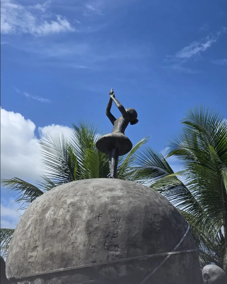 A diversidade étnica na escultura pública: a diversidade dos grupos escultóricos