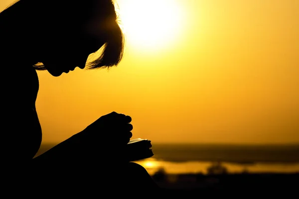 O que é solitude? Por que o silêncio se tornou tão difícil na era digital