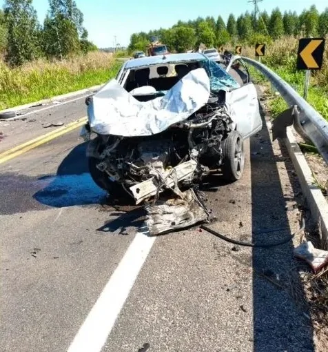 Motorista é arremessado para fora do veículo e morre em acidente na ES-315 Motorista é arremessado para fora do veículo e morre em acidente na ES-315